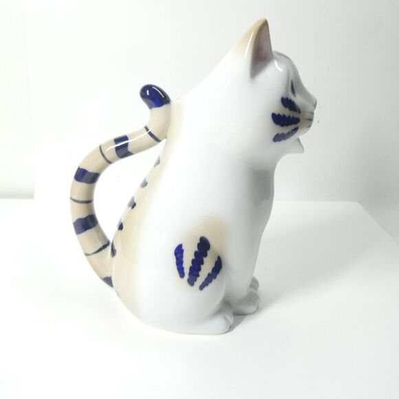 Cat Shaped Pitcher Figural Henriksen Imports Japan Vintage White Blue - Picture 5 of 8